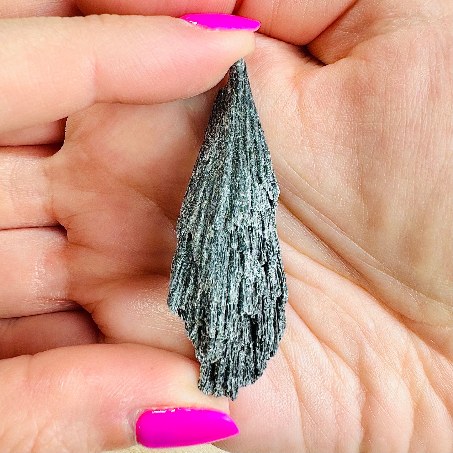 Cianita Negra "Escoba de Bruja" || Limpieza - Protección Energética