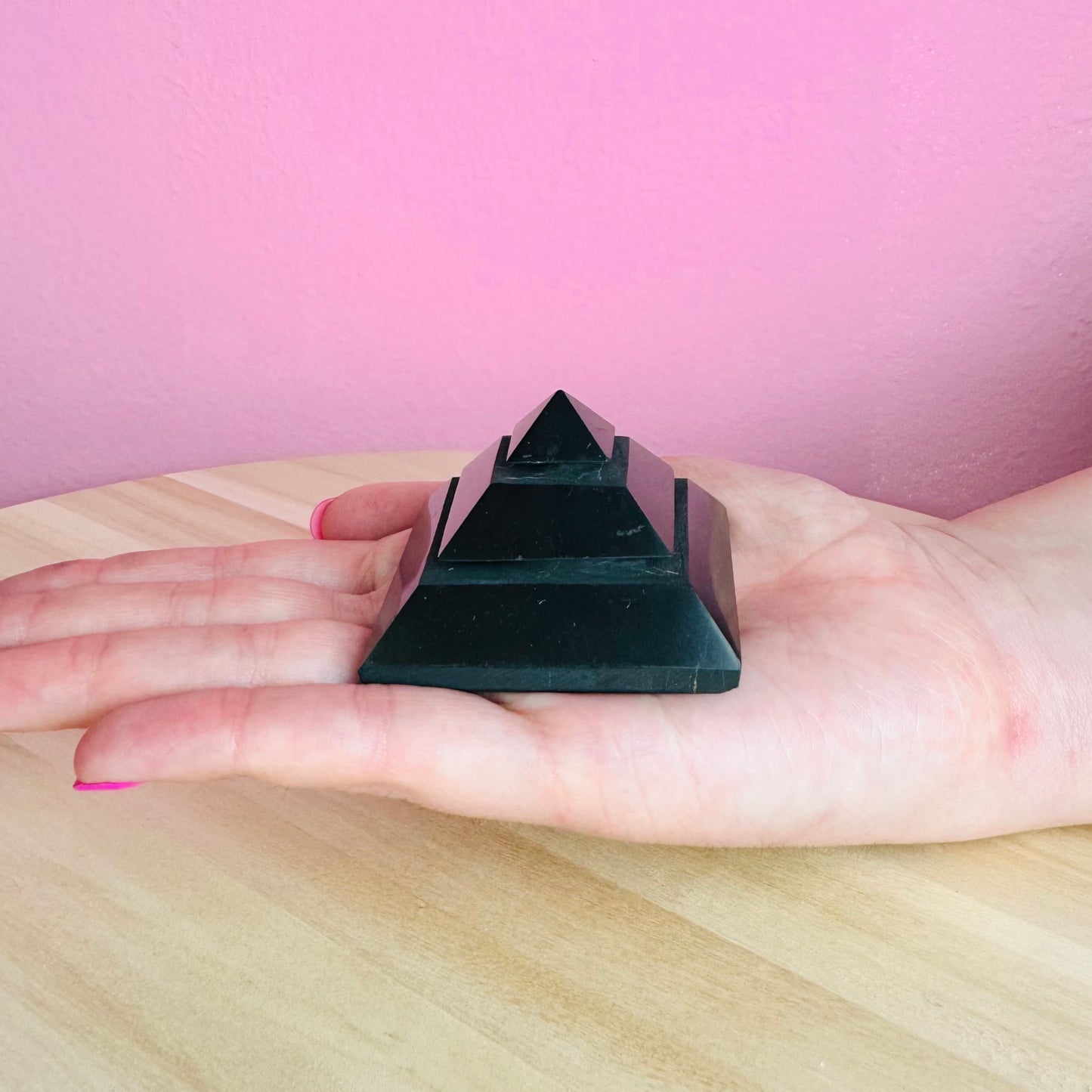 Pirámide de Shungit Sakkara || Protección - Limpieza