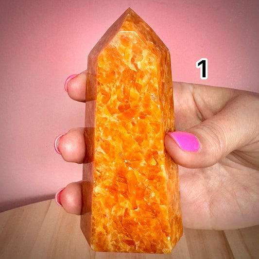 Punta Pulida Calcita Naranja Calidad Extra - PIEZA 1 || Alegría - Creatividad